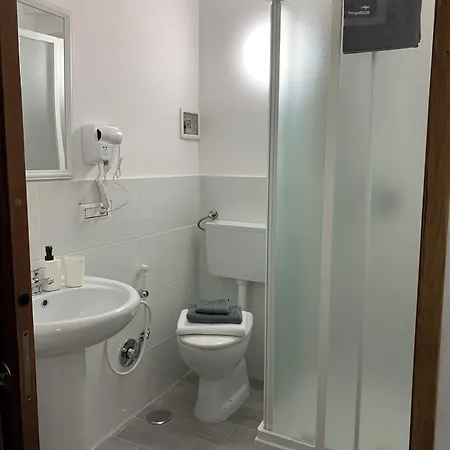 Sole E Luna ベッド・アンド・ブレックファスト ポンテ・ガレリア